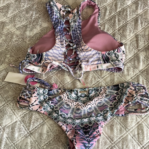 Raisins swimsuit - Picture 2 of 2